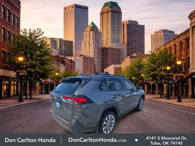 Used 2024 Toyota RAV4 XLE Premium FWD image 4