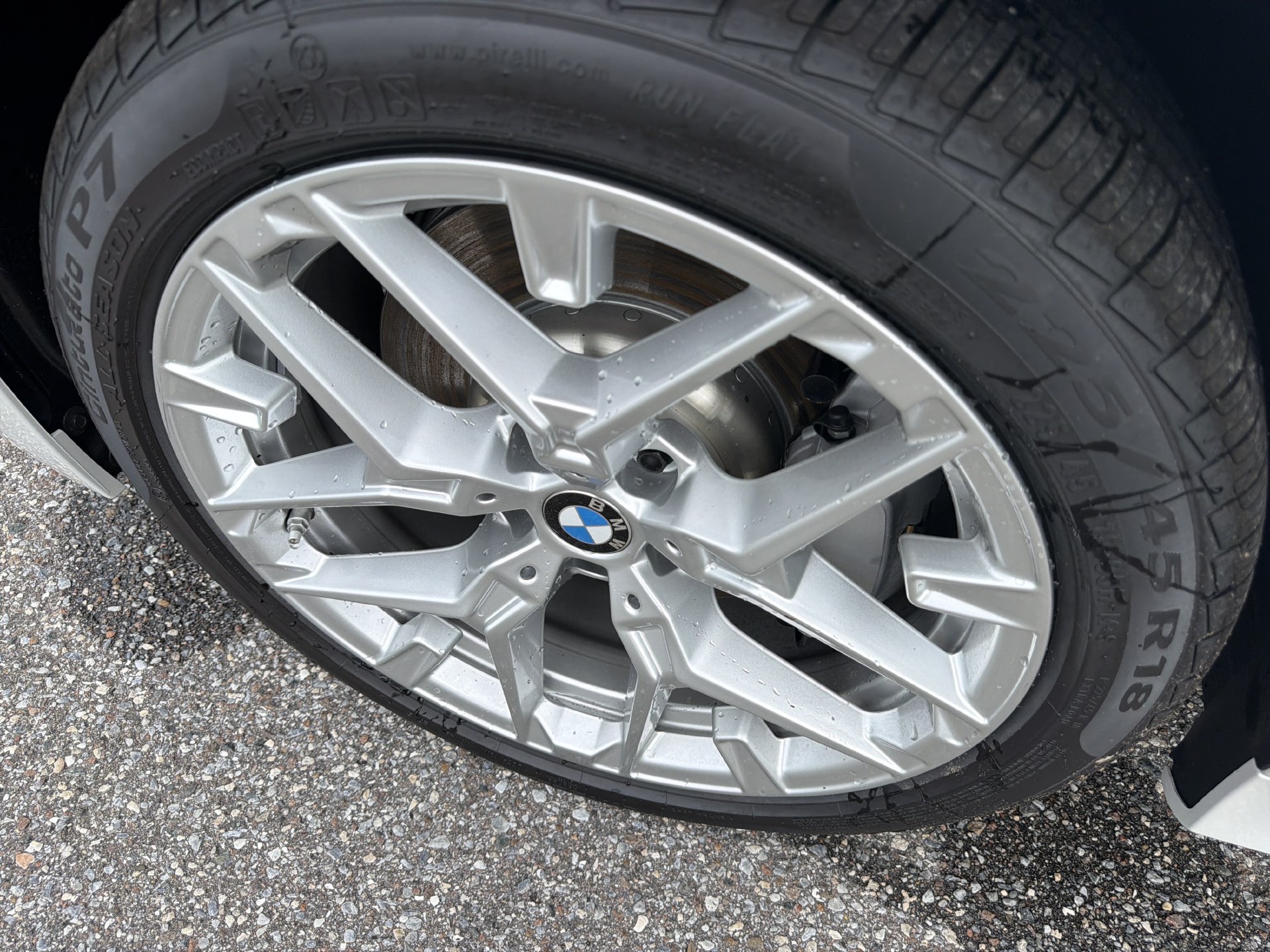 New 2026 BMW 330i Sedan w/ Convenience Package RWD image 10