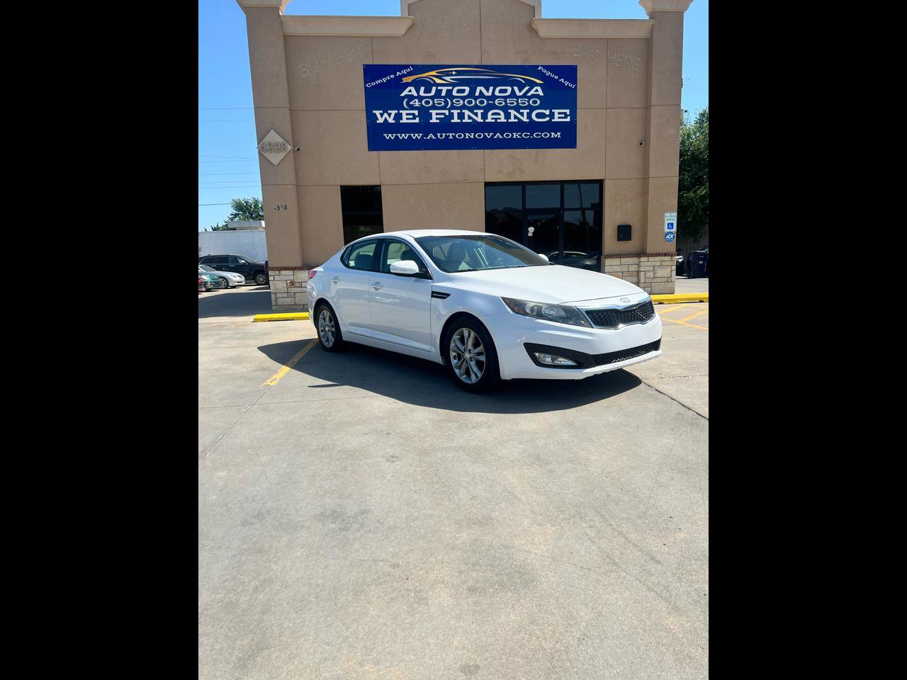 Used 2012 Kia Optima EX FWD image 1