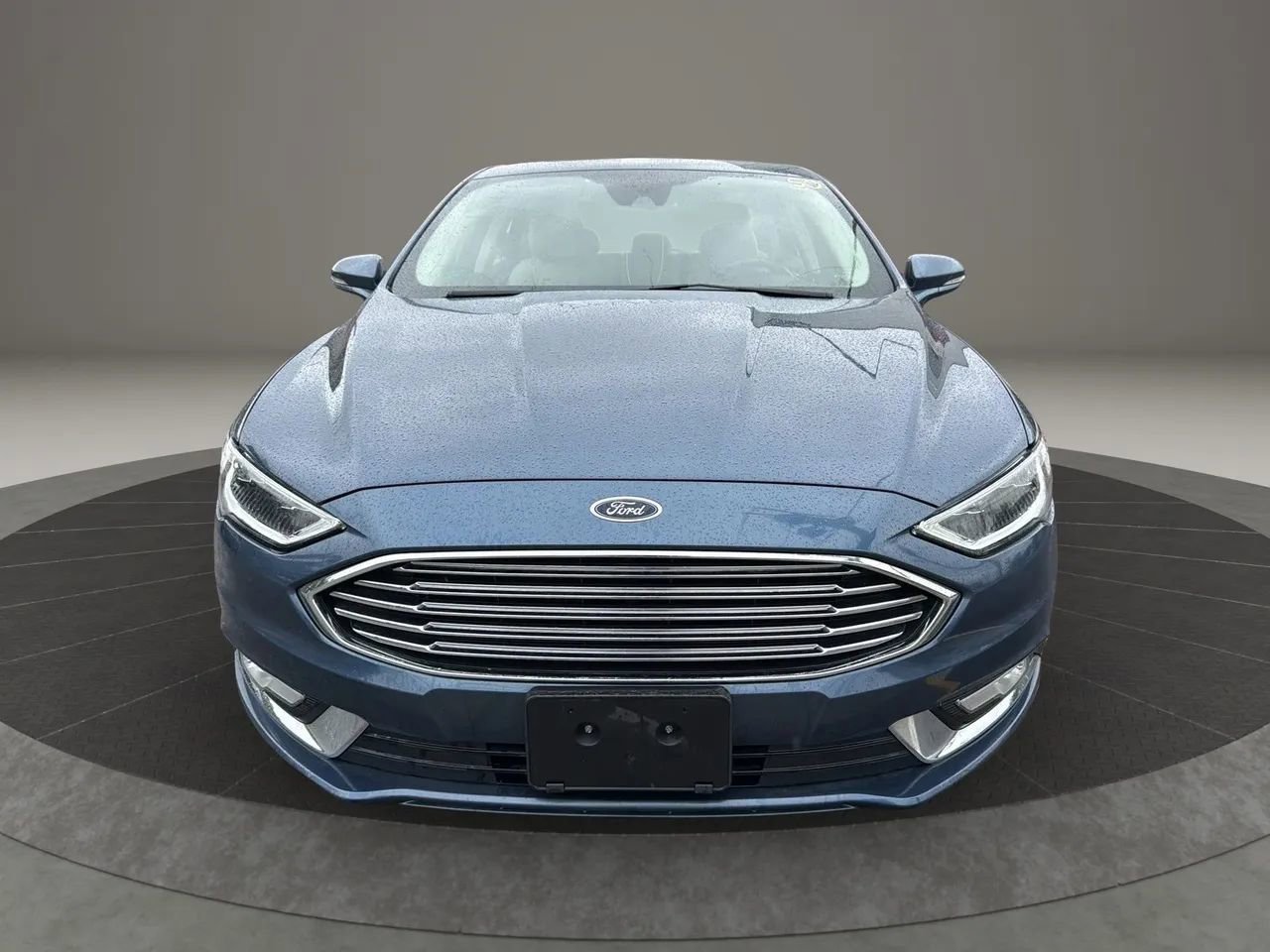 Used 2018 Ford Fusion Energi Titanium image 2