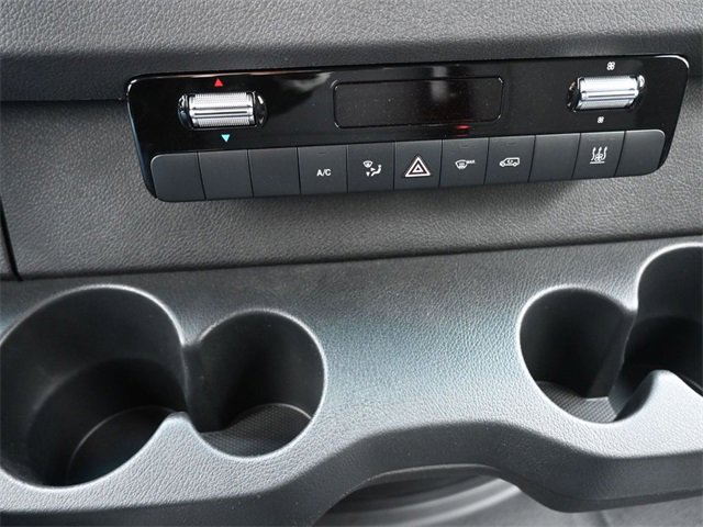 New 2024 Mercedes-Benz eSprinter 170 Cargo image 23