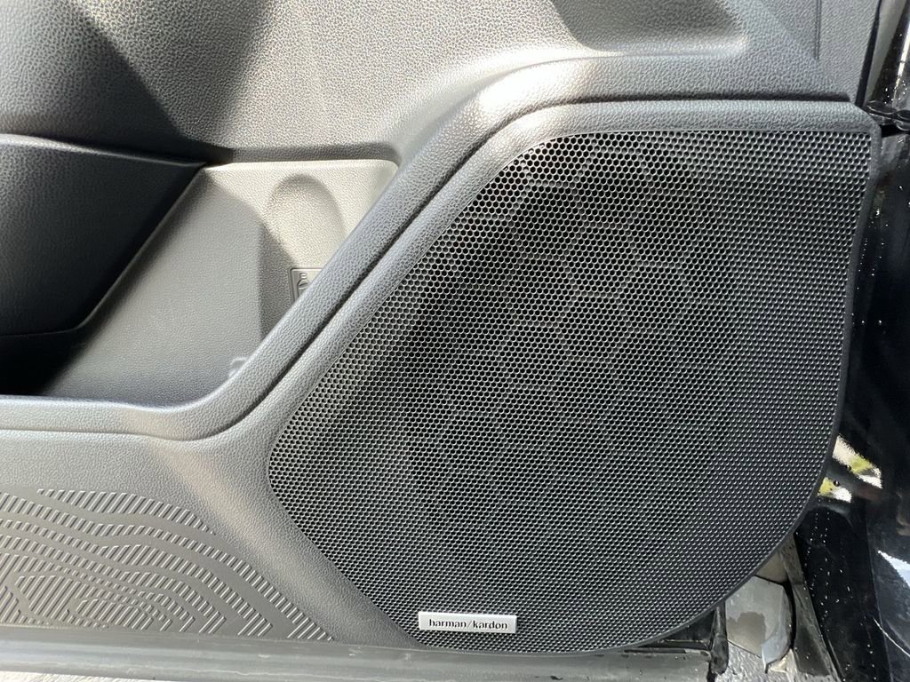 Used 2025 Subaru Forester Touring image 25