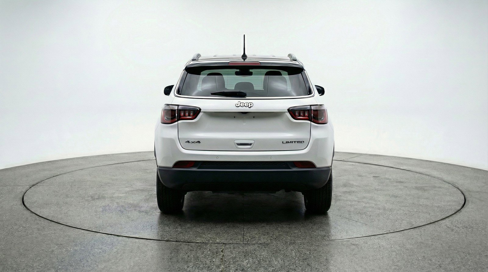 Used 2025 Jeep Compass Limited image 7