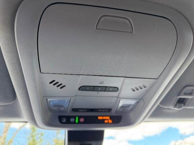 Used 2021 Chevrolet Equinox LT AWD/4WD image 27