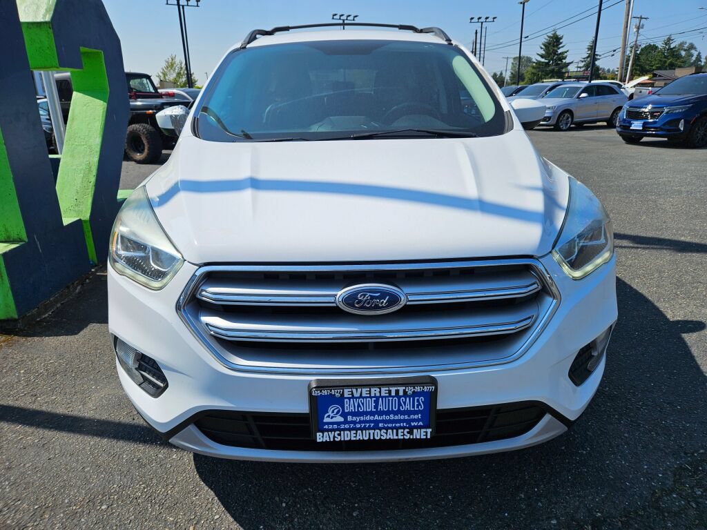 Used 2017 Ford Escape SE w/ SE Leather Comfort Package FWD image 7