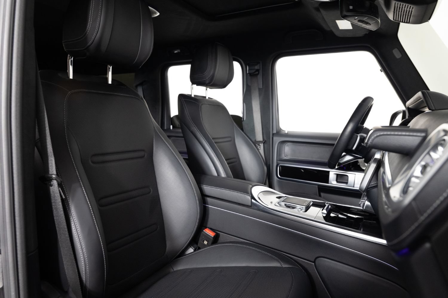Used 2025 Mercedes-Benz G 550 w/ Exclusive Interior Package image 28