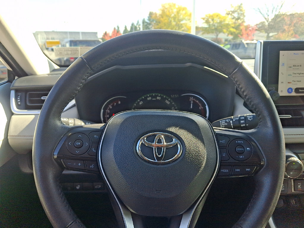 Used 2023 Toyota RAV4 XLE Premium AWD/4WD image 19