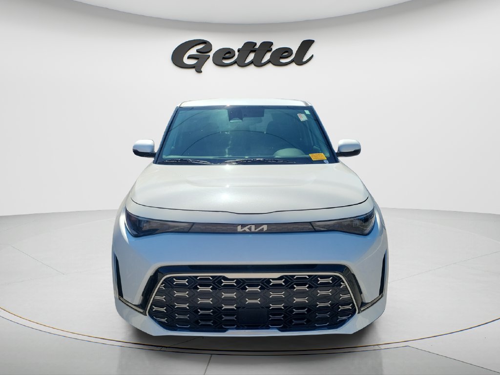 Used 2024 Kia Soul GT-Line w/ GT-Line Technology Package FWD image 2