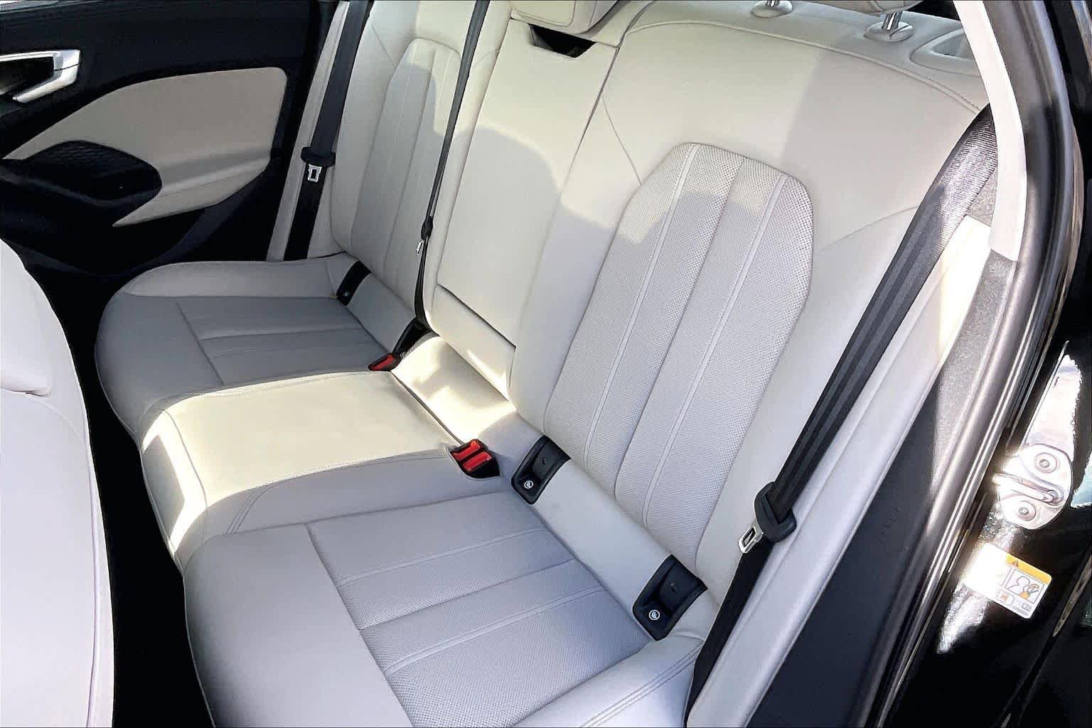 Certified 2025 Audi A5 2.0T Premium Plus w/ Premium Plus image 18