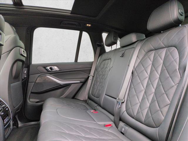 Used 2023 BMW X5 xDrive40i w/ Premium Package AWD/4WD image 21