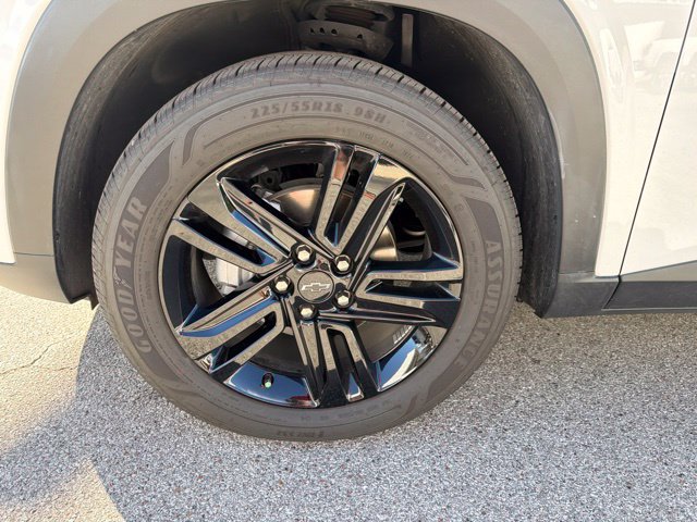 Used 2025 Chevrolet Trax ACTIV w/ Driver Confidence Package FWD image 10