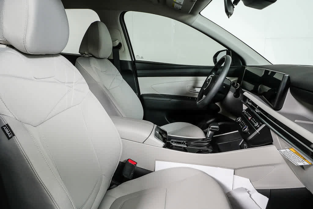 New 2026 Hyundai Tucson SE image 22