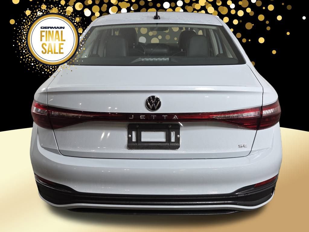 Certified 2025 Volkswagen Jetta SE w/ Sunroof Package image 7