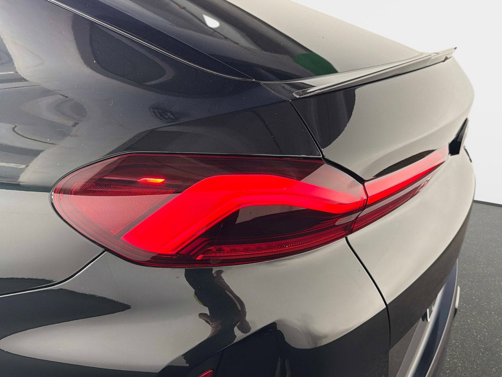 Used 2024 BMW X6 M Competition image 15