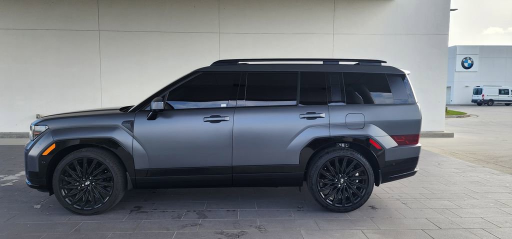 Used 2025 Hyundai Santa Fe Calligraphy image 9