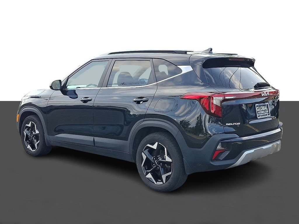Used 2024 Kia Seltos EX AWD/4WD image 5