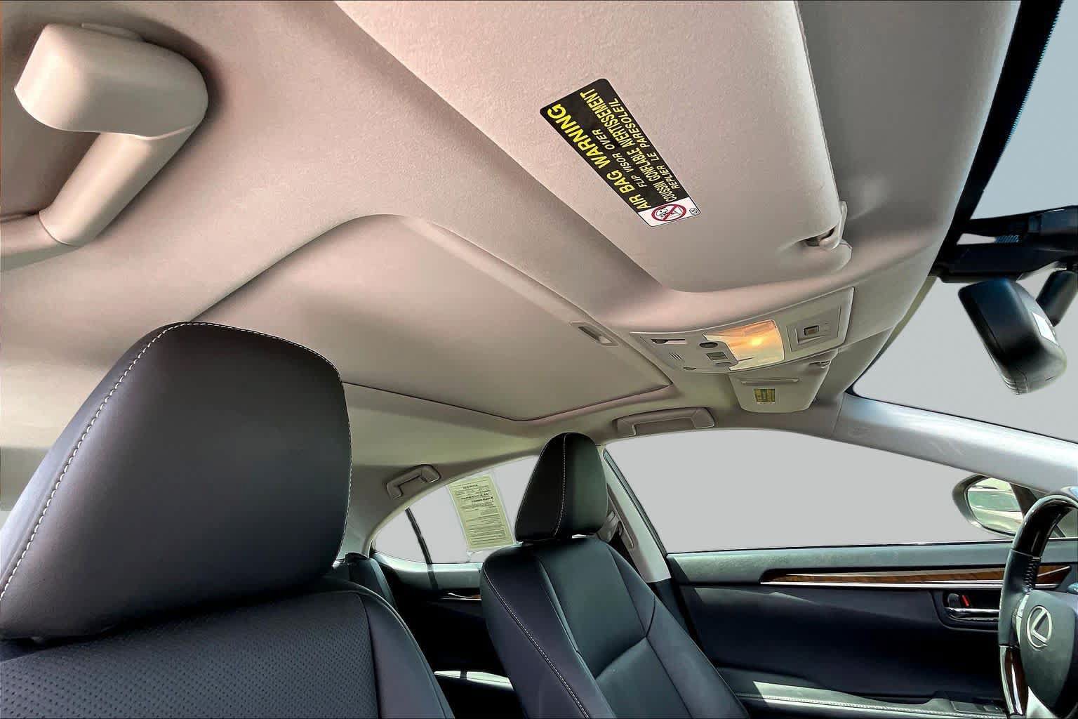 Used 2015 Lexus ES 350 w/ Premium Package FWD image 12