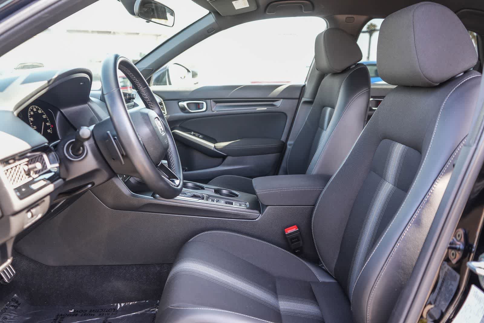 Used 2025 Honda Civic Sport image 17