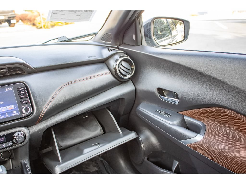 Used 2024 Nissan Kicks SR FWD image 49