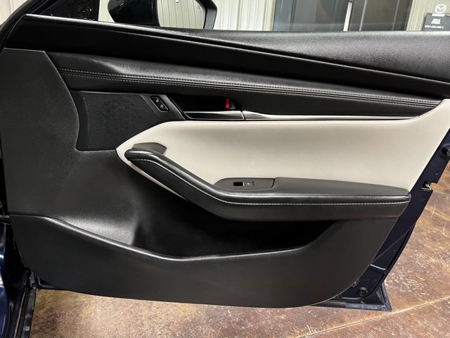 Used 2024 MAZDA MAZDA3 s image 25