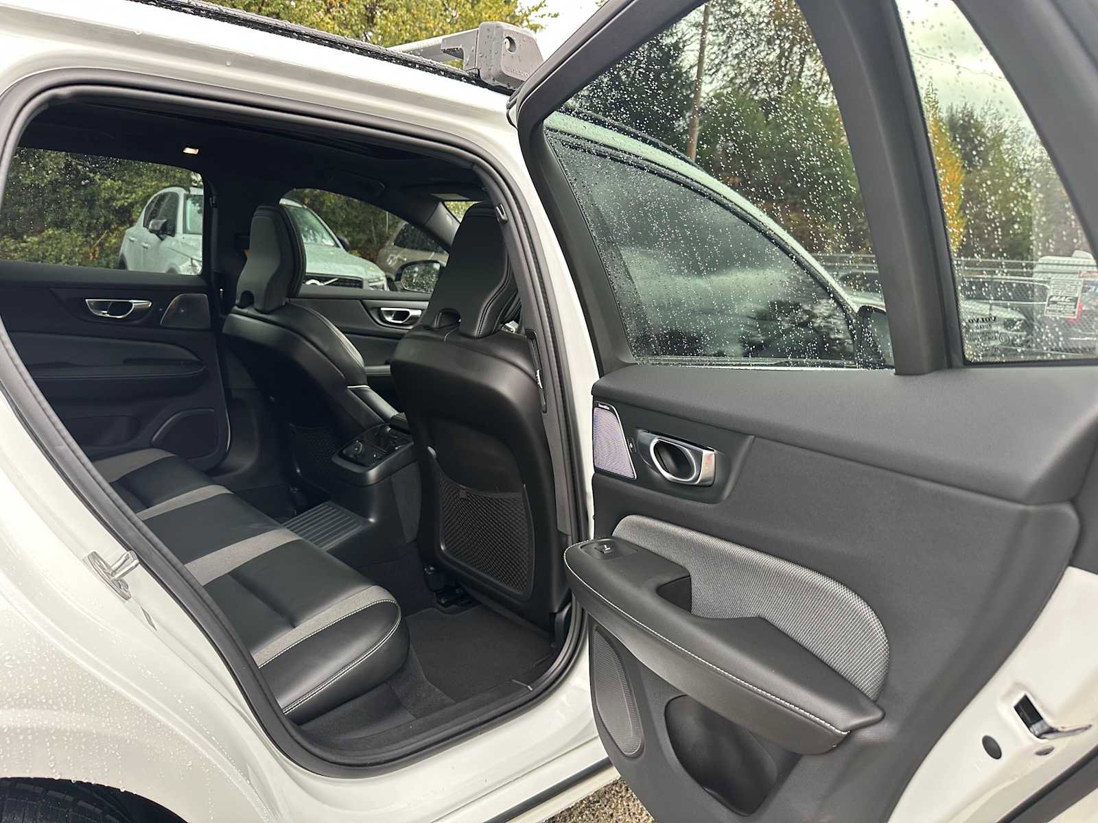 Certified 2024 Volvo V60 T8 Polestar image 21