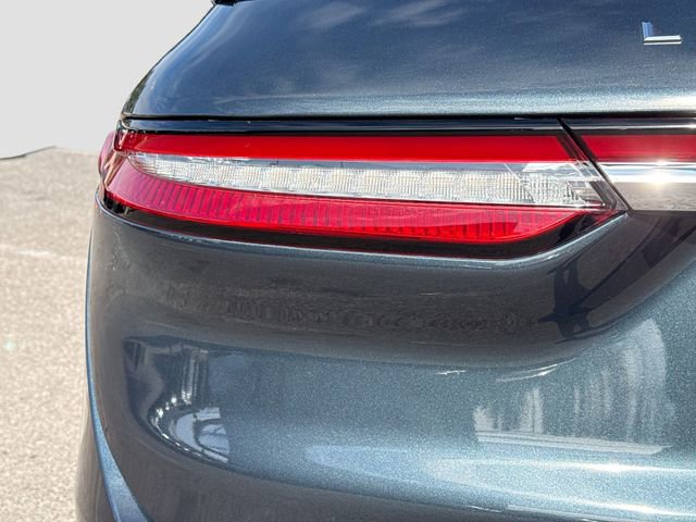 Used 2022 Lincoln Corsair Reserve w/ Equipment Group 201A FWD image 10