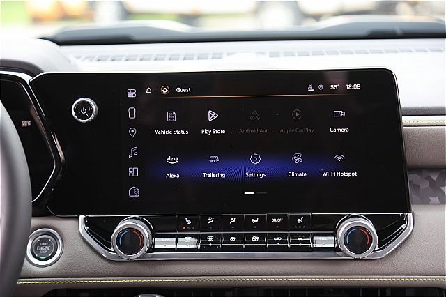 New 2024 Chevrolet Colorado ZR2 w/ ZR2 Bison Edition image 11