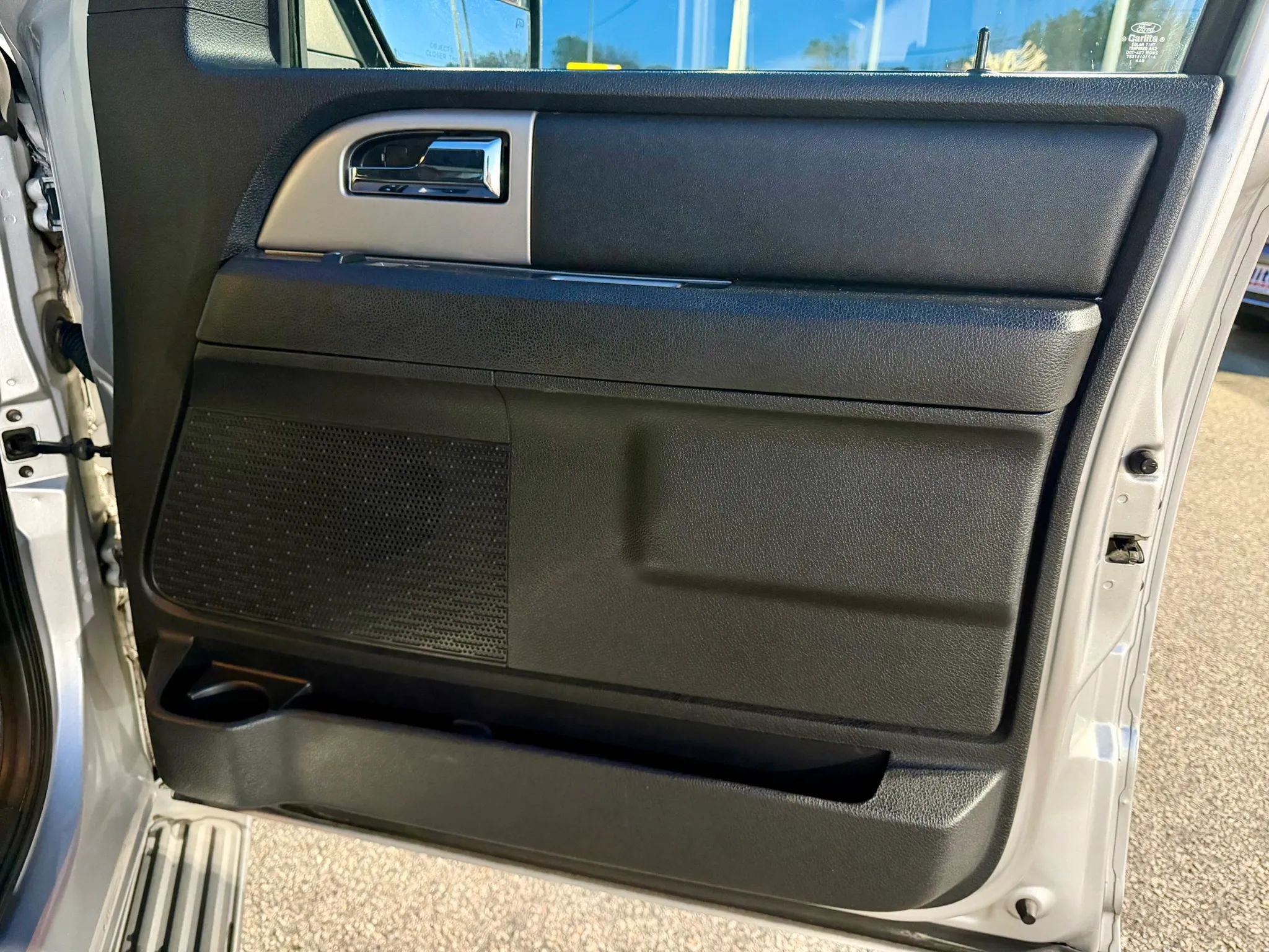 Used 2015 Ford Expedition EL XLT image 27