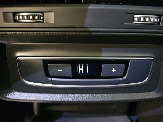 Used 2025 Audi Q7 3.0T Premium Plus image 32