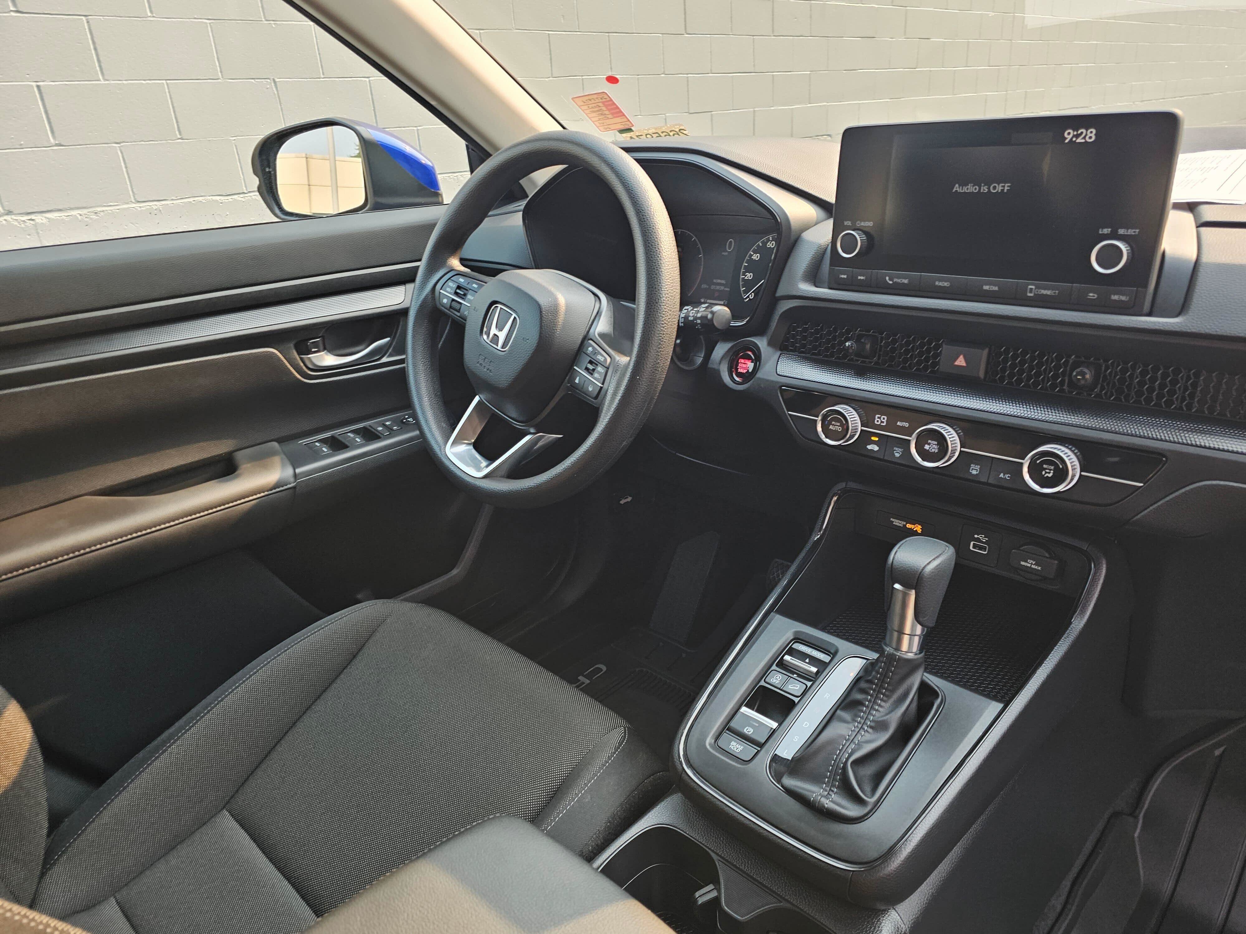 Used 2023 Honda CR-V LX image 10