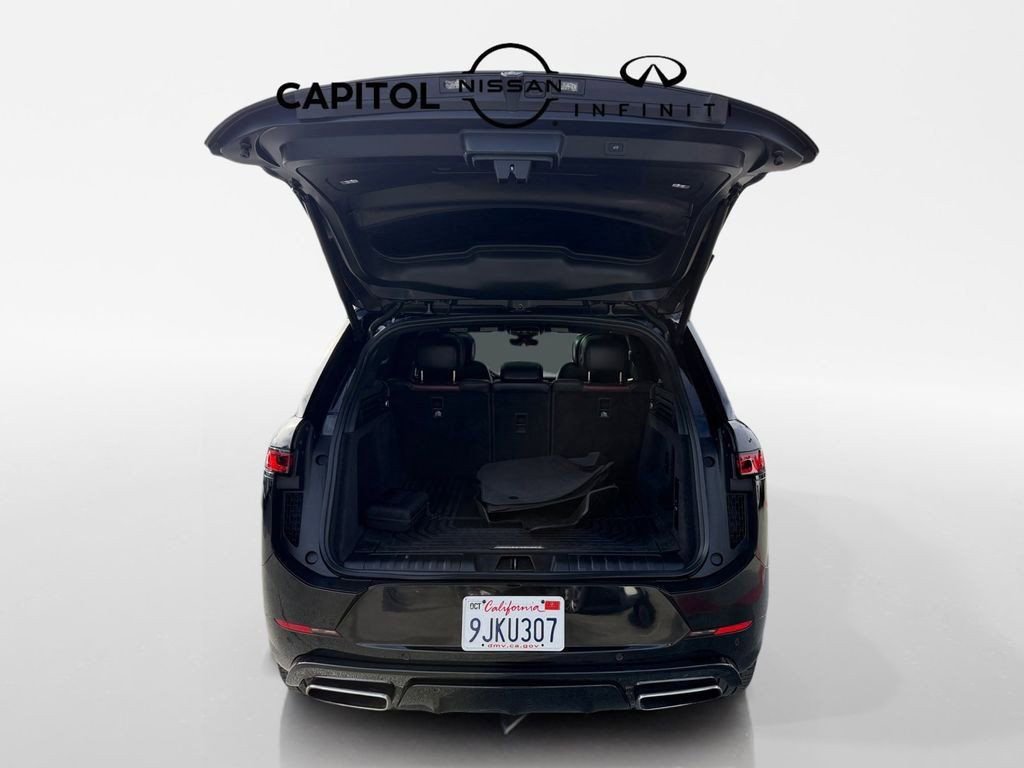 Used 2023 Land Rover Range Rover Sport SE Dynamic image 9