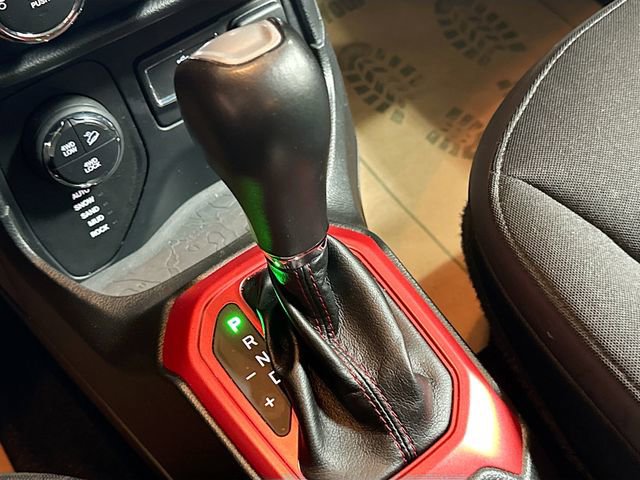 Used 2016 Jeep Renegade Trailhawk AWD/4WD image 18