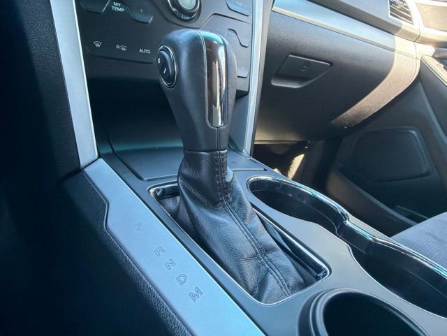 Used 2015 Ford Explorer XLT w/ Equipment Group 202A FWD image 19