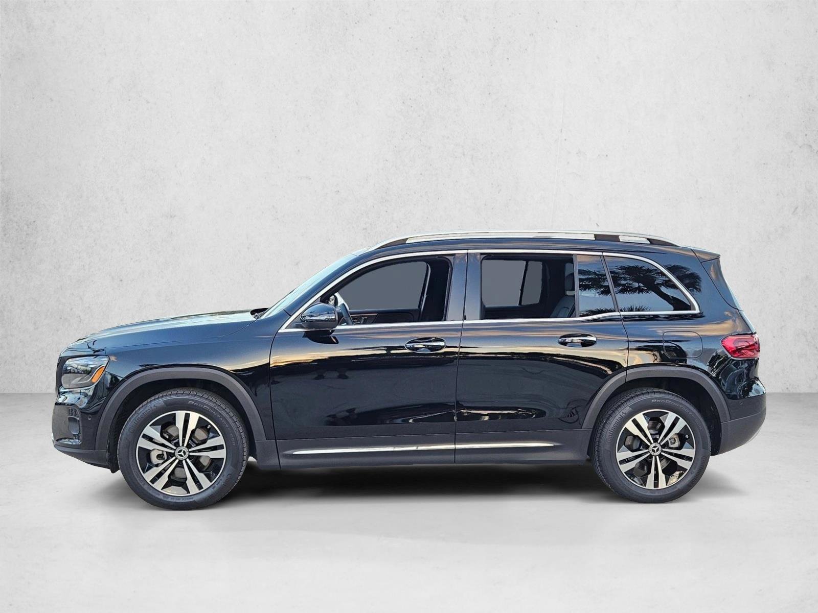 Used 2025 Mercedes-Benz GLB 250 image 9
