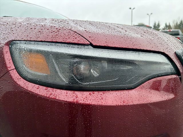 Used 2019 Jeep Cherokee Latitude w/ Popular Appearance Group image 11