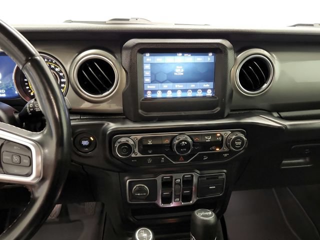 Used 2019 Jeep Wrangler Unlimited Sahara AWD/4WD image 23