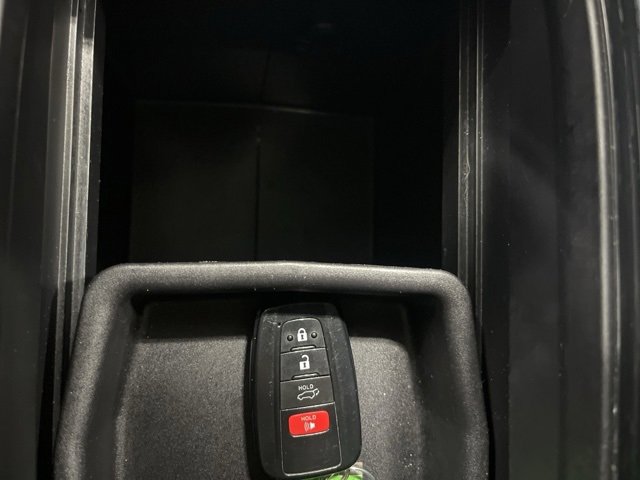 Used 2023 Toyota Highlander XLE image 21