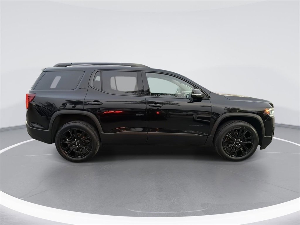 Used 2023 GMC Acadia SLT w/ Elevation Edition image 3