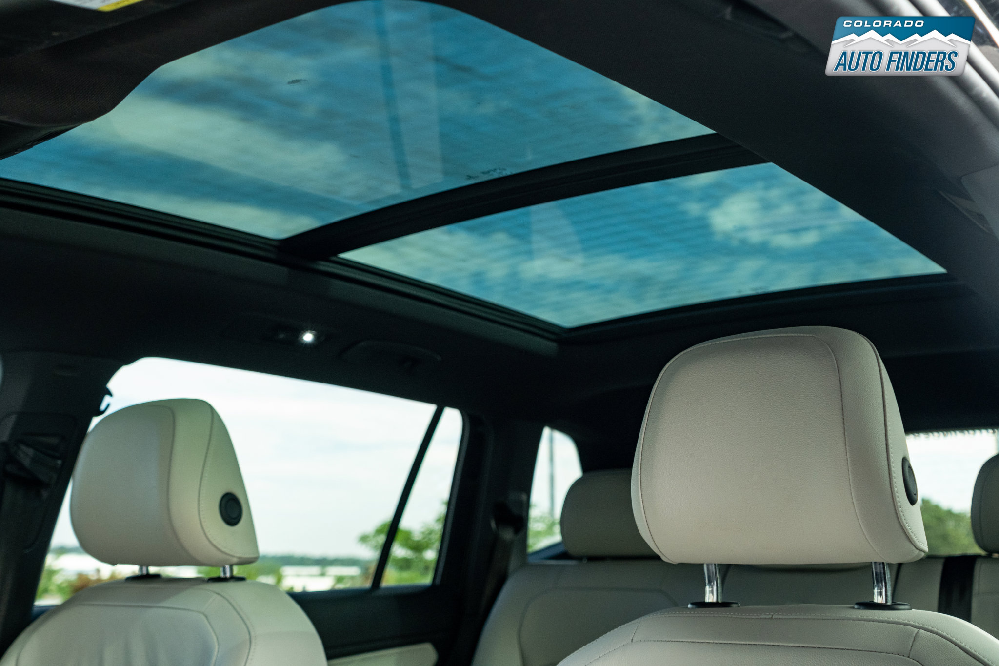 Used 2020 Volkswagen Tiguan SEL Premium R-Line image 21