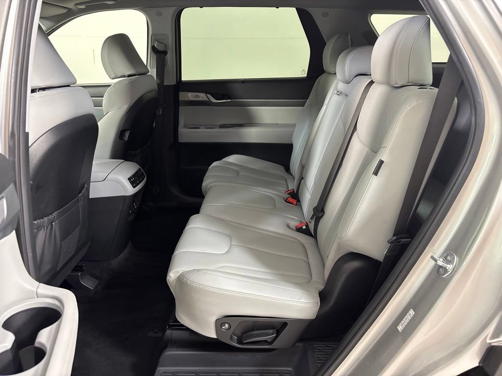 Used 2024 Hyundai Palisade SEL AWD/4WD image 16