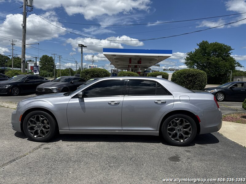 Used 2017 Chrysler 300 S w/ 300S Premium Group AWD/4WD image 8