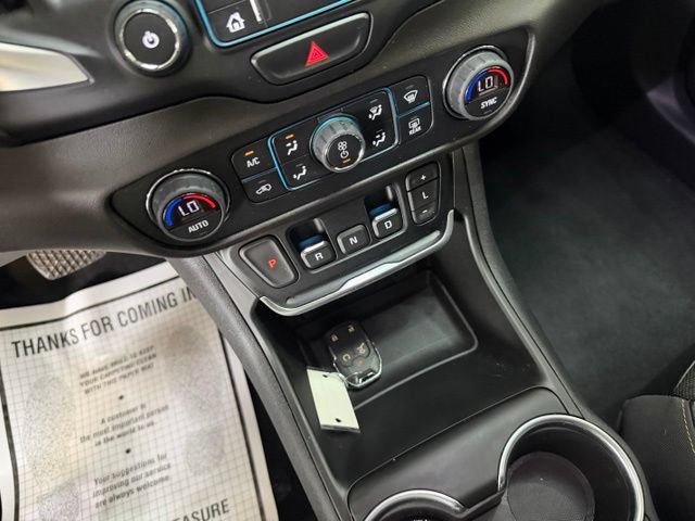 Used 2020 GMC Terrain SLT w/ Preferred Package AWD/4WD image 30