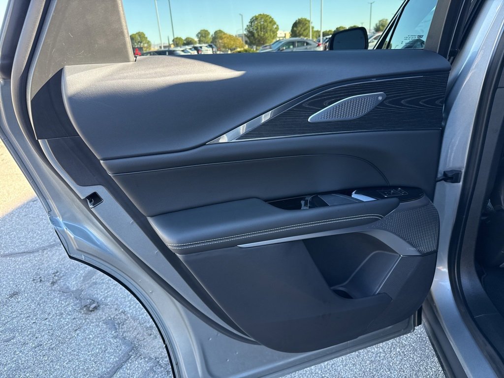 Used 2024 Cadillac Lyriq Luxury w/ LPO, Floor Liner Package image 29