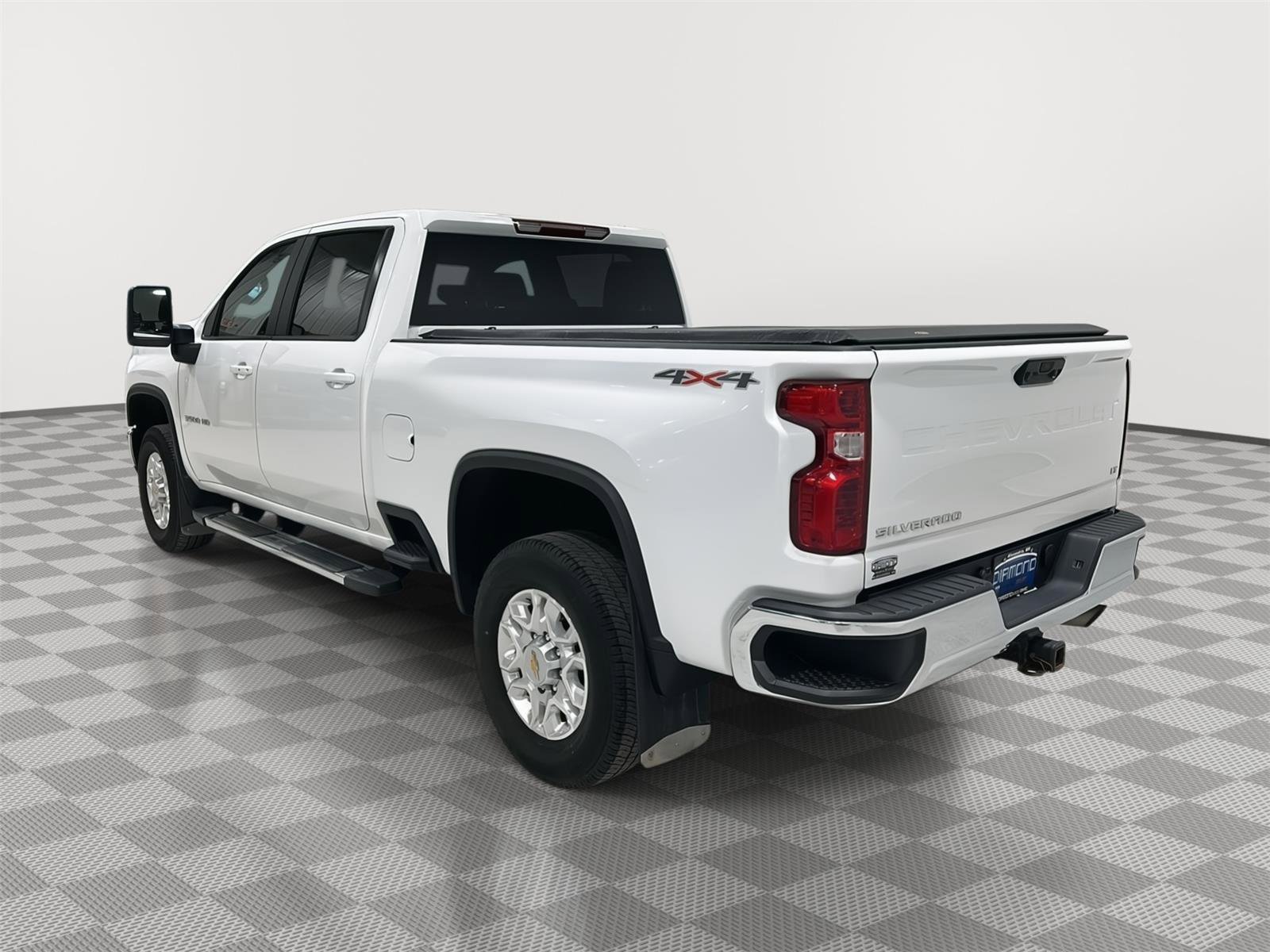 Used 2024 Chevrolet Silverado 3500 LT w/ Convenience Package image 3