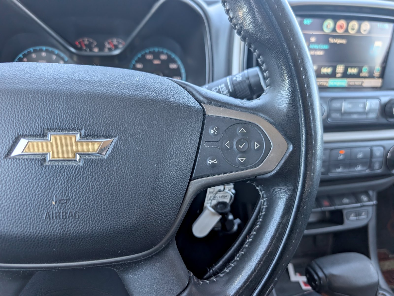 Used 2016 Chevrolet Colorado Z71 AWD/4WD image 16