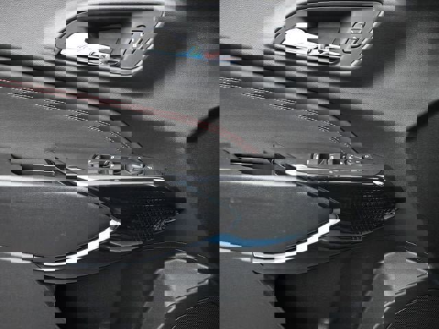 New 2026 Chevrolet Trax RS w/ Sunroof Package image 24