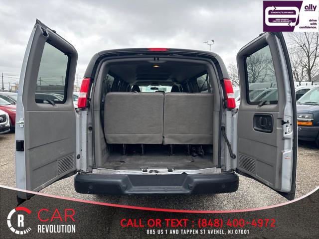 Used 2020 Chevrolet Express 3500 LS image 7