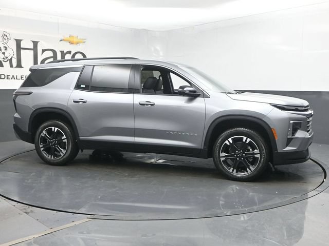 New 2027 Chevrolet Traverse LT w/ Sun and Wheel Package FWD image 28