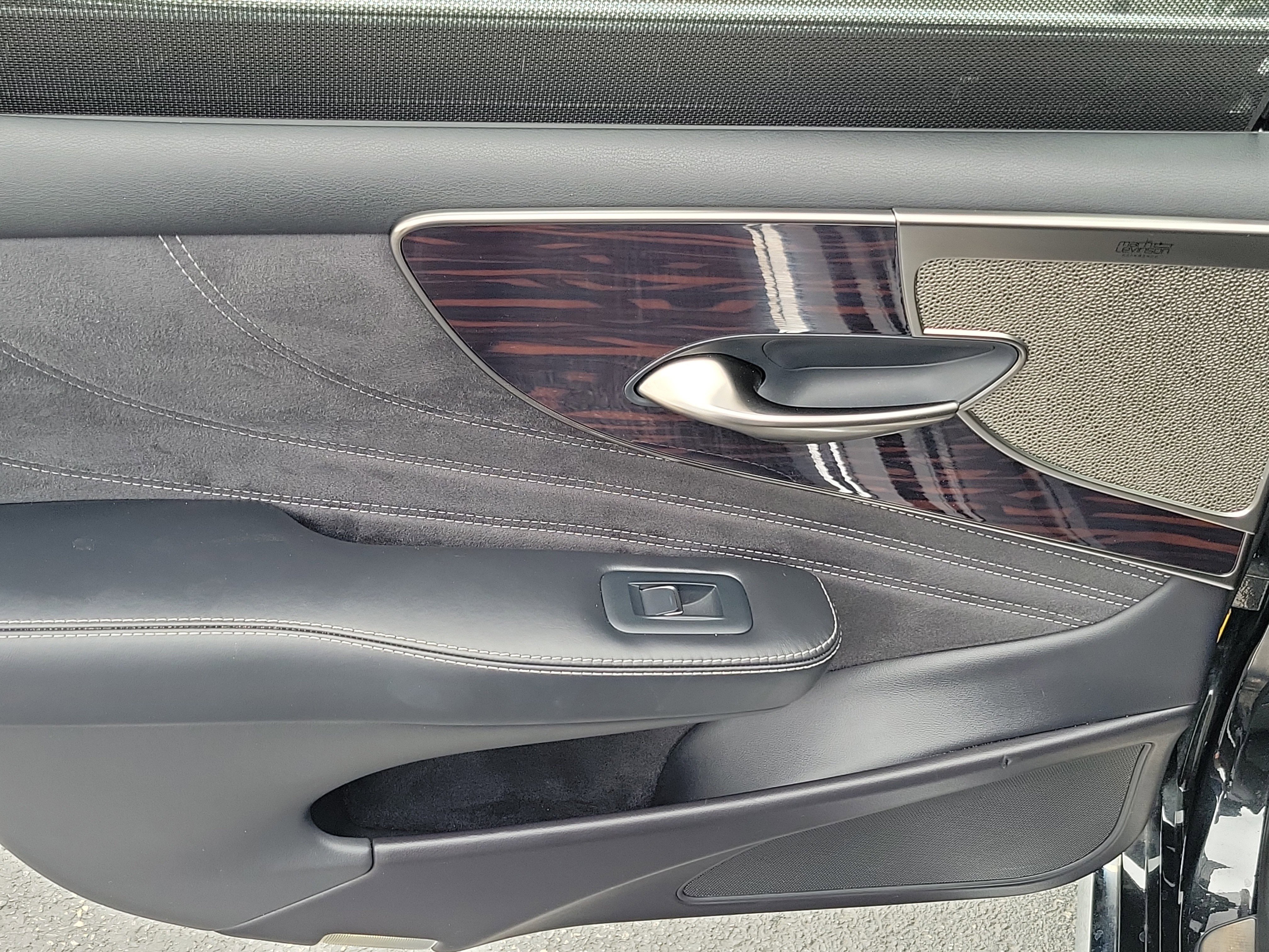 Used 2022 Lexus LS 500 AWD w/ Luxury Package image 11