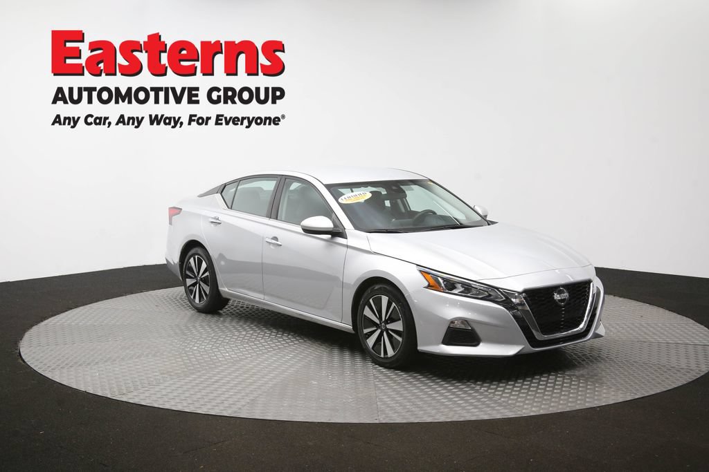Used 2022 Nissan Altima 2.5 SV FWD image 49